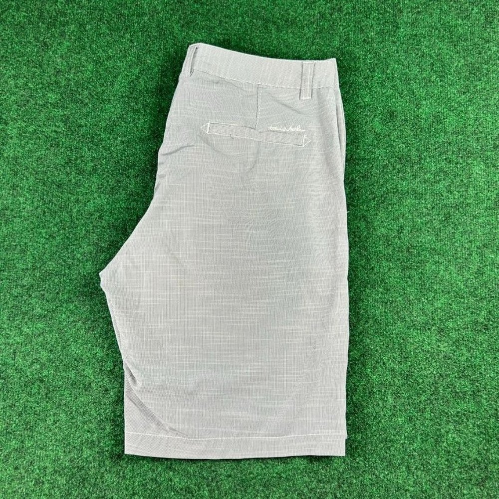 Travis Mathew Grey Athletic Lightweight Shorts Mens Size 34